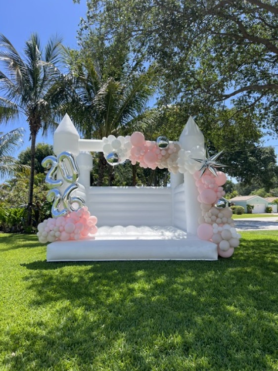 All white open castle bounce house 13 x 13